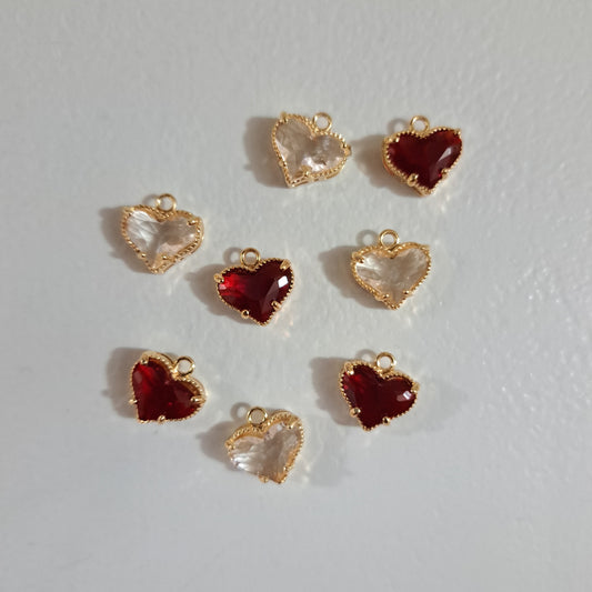 Dije chapa con zirconia corazón